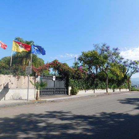 Villa Delle Vacanze Fiumefreddo di Sicilia Exterior foto
